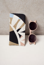 Load image into Gallery viewer, Glasses pouch - Peach Abstract

